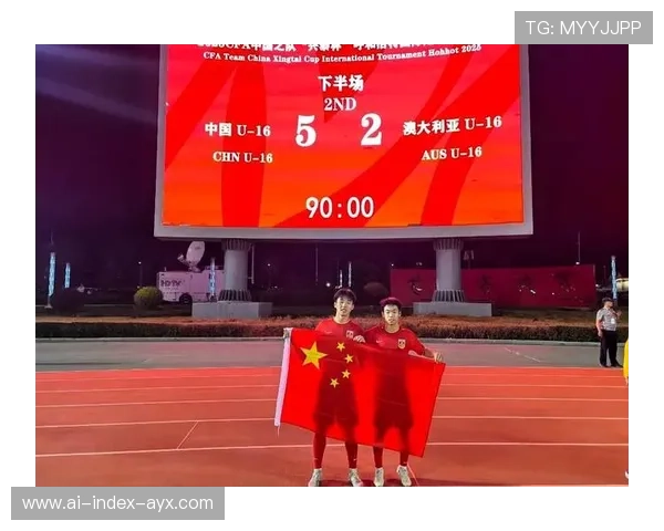 成都蓉城帅惟浩中场连续突破——年轻才俊的精彩表现